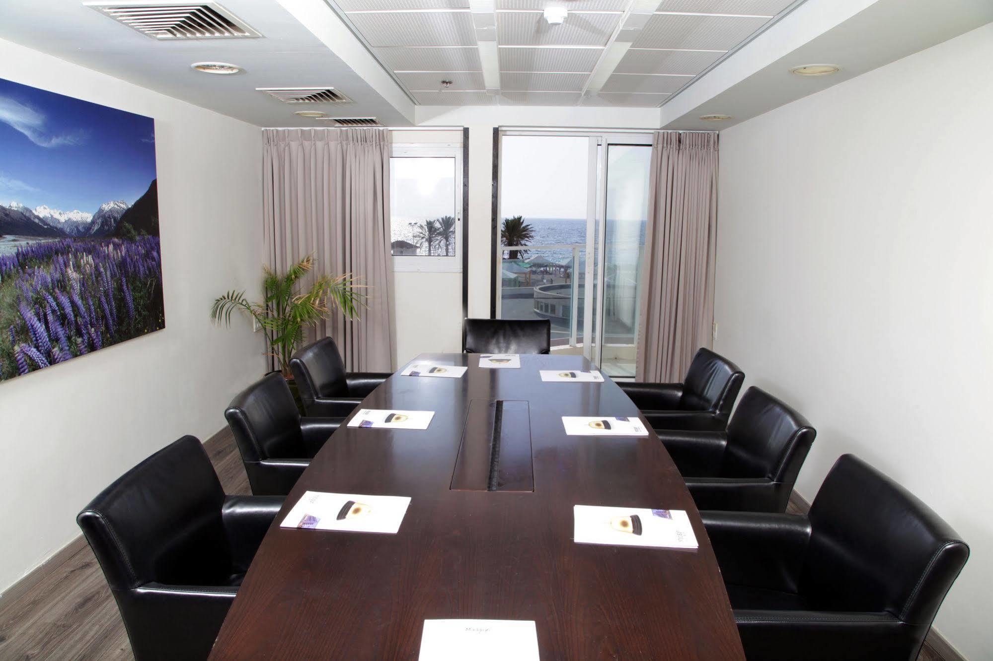 Rimonim Madison Hotel Nahariya Exterior photo